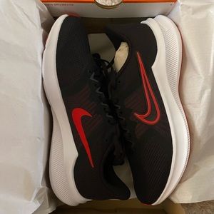 Nike Downshifter 11s